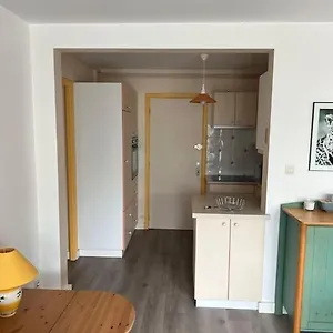 Bel De Bord De Mer Avec Veranda Appartement